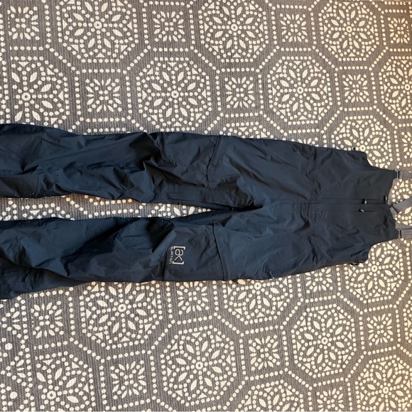 Burton Kimmy AK GoreTex Black Bibs-Women’s Small - Picture 10 of 16